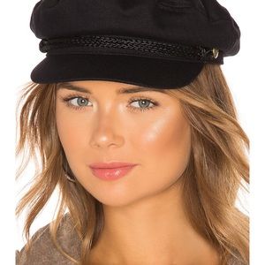 Size small BRIXTON Fiddler hat perfect for your fall look! Sold on Revolve